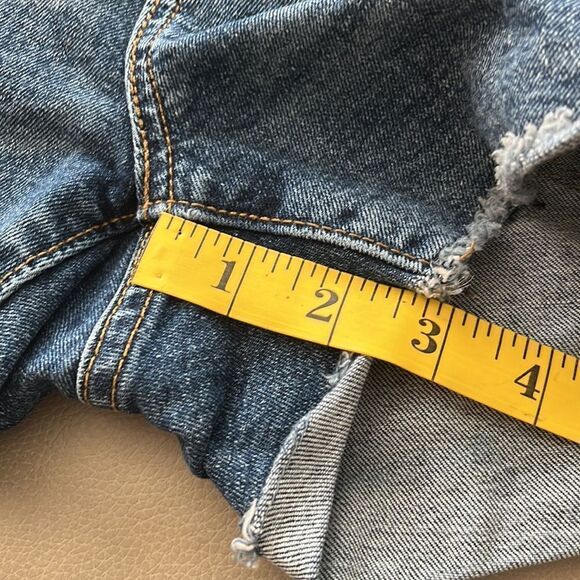 Denizen From Levis High-Rise Jean Shorts Size 6 - Picture 9 of 9